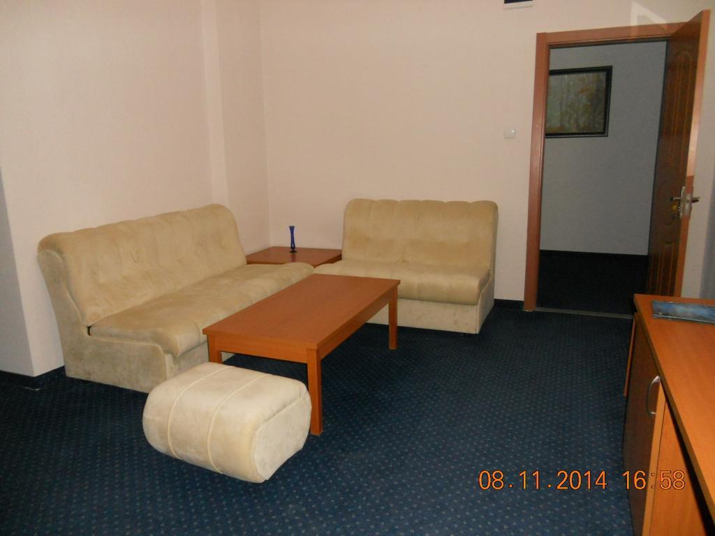 Family Hotel Helios Sevlievo Camera foto